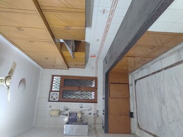 Kitchen in 3 BHK Builder Floor at S S Southend, Sector 49 – for Rent