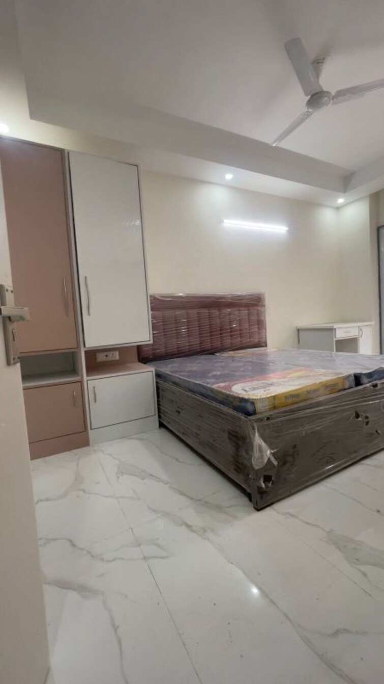 Bedroom, sector 44 1 RK 450 Sq.Ft. Builder Floor In Sector 44 Gurgaon 9728529