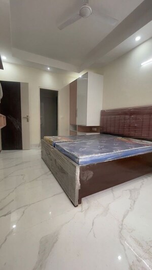 Bedroom in 1 RK Builder Floor at Sector 44 – for Rent