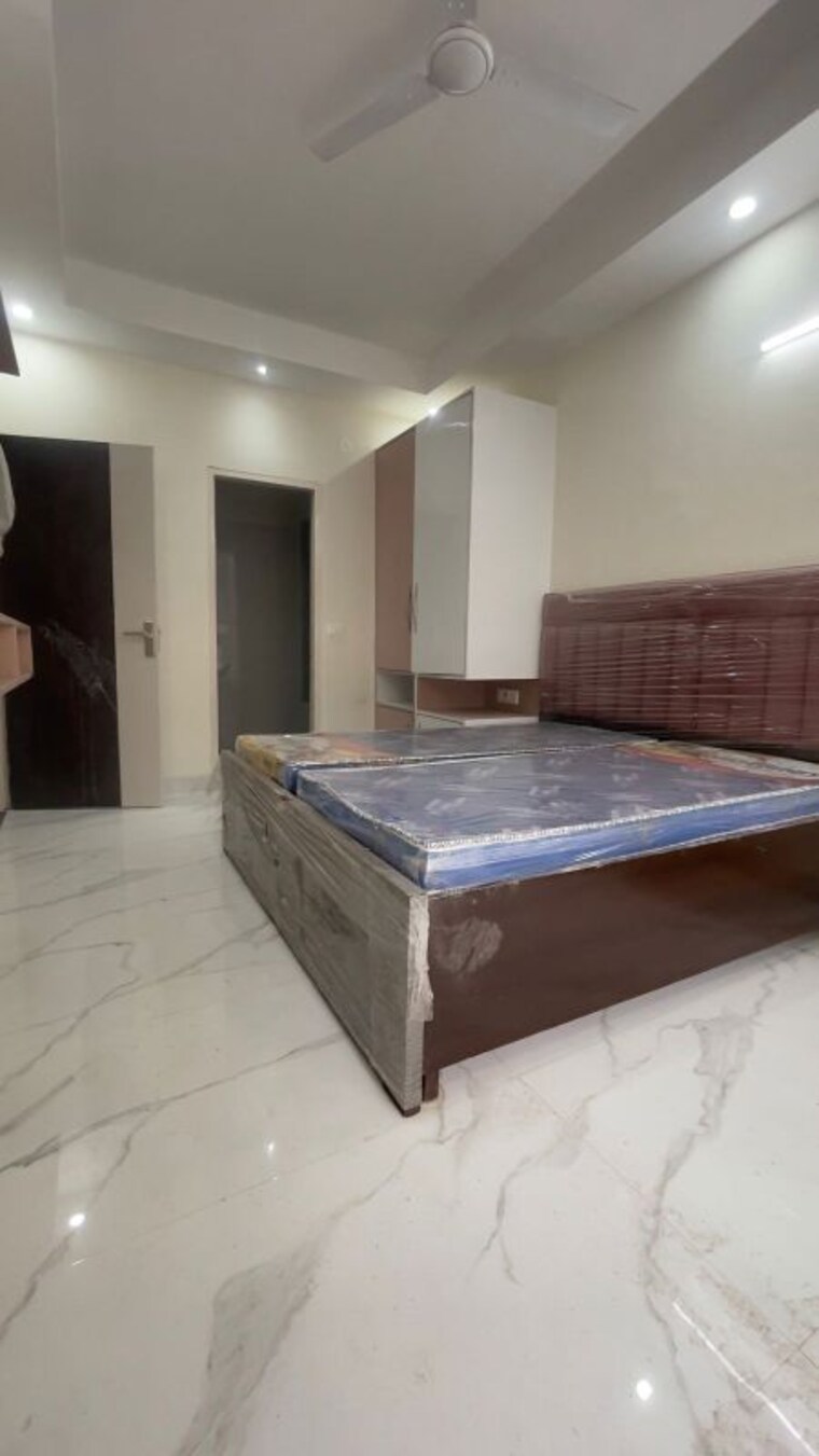 Bedroom, sector 44 1 RK 450 Sq.Ft. Builder Floor In Sector 44 Gurgaon 9728529