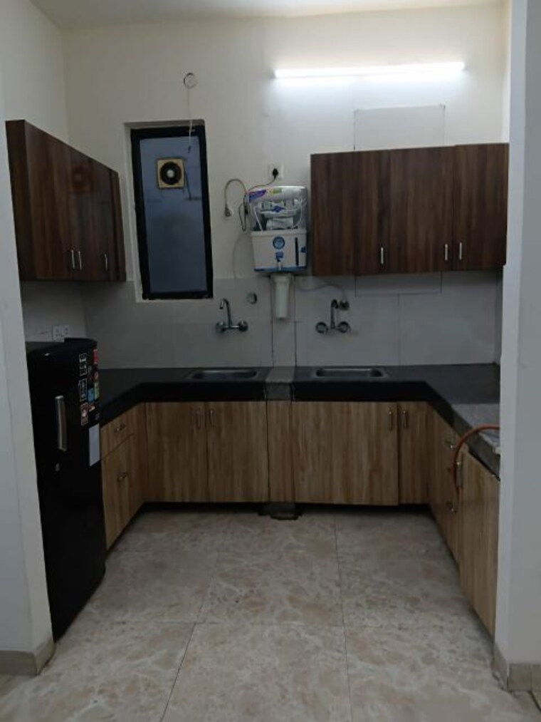 Kitchen, sector 44 1 RK 450 Sq.Ft. Builder Floor In Sector 44 Gurgaon 9728529