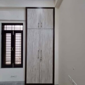 Room in  Pg at Gomti Nagar – for Rent