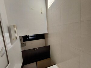 Furnished Amenities in 2 BHK Apartment at Lalani Grandeur, Goregaon East – for Rent