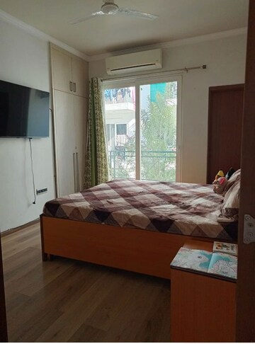 Bedroom in 2.5 BHK Builder Floor at Central Park 3 Flower Valley, Sohna Sector 33 – for Sale