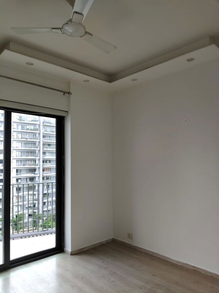 Room, dlf-ridgewood-estate 3 Bedroom 1371 Sq.Ft. Apartment In Dlf Phase iv Gurgaon 9728575