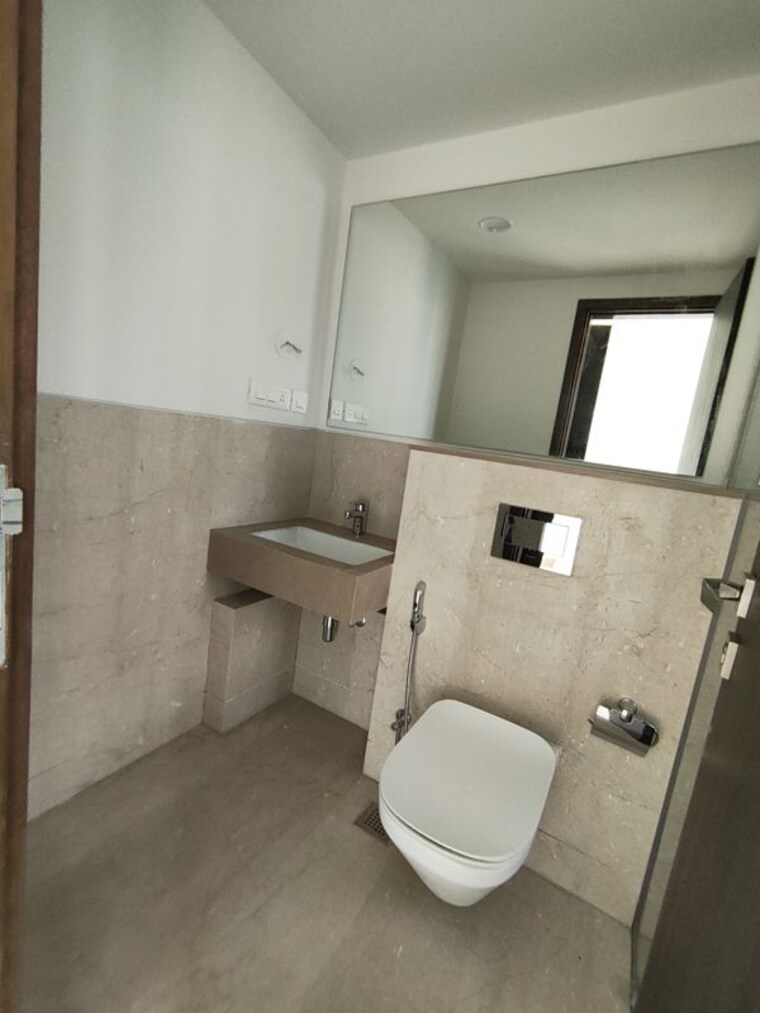 Bathroom, piramal-aranya-arav 3 Bedroom 1011 Sq.Ft. Apartment In Byculla Mumbai 9728576
