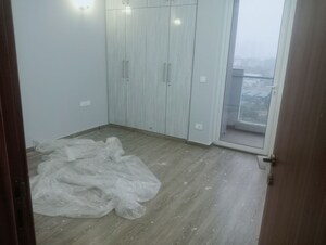 Room in 2 BHK Apartment at Emaar Digi Homes, Sector 62 – for Rent