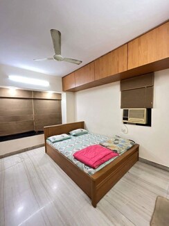 1 BHK + Pooja Room Apartment For Rent in Neeraj Apartments Andheri West