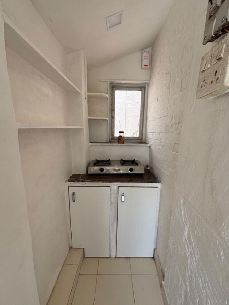 Kitchen, bandra west 1 RK 200 Sq.Ft. Apartment In Bandra West Mumbai 9728601