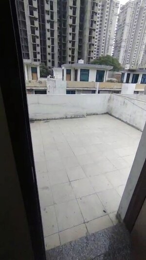 Balcony in 4 BHK Villa at Panchsheel Villas, Sector 16 Greater Noida – for Rent