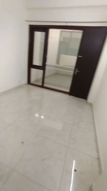 Room in 4 BHK Villa at Panchsheel Villas, Sector 16 Greater Noida – for Rent