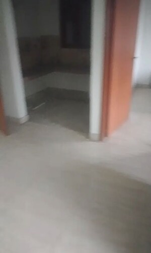 Room in 3 BHK Builder Floor at Sector 46 – for Rent
