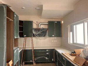 Furnished Amenities in 4 BHK Apartment at Prestige Beverly Hills, Kokapet – for Rent