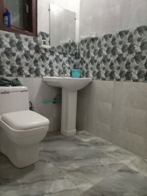 Master Bedroom in 1 BHK Builder Floor at Saket – for Rent