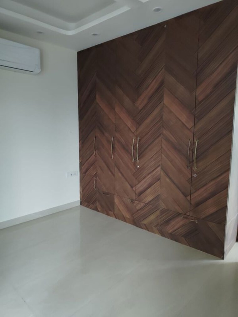 Room, sector 51 2 Bedroom 1429 Sq.Ft. Builder Floor In Sector 51 Gurgaon 9728707