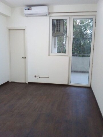 Room in 4 BHK Apartment at Emaar The Enclave, Sector 66 – for Rent