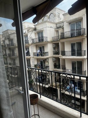 Balcony in 3 BHK Builder Floor at Signature Global Park 4 and 5, Sohna Sector 36 – for Rent