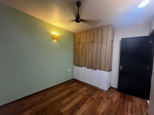 Room in 3 BHK Builder Floor at Signature Global Park 4 and 5, Sohna Sector 36 – for Rent