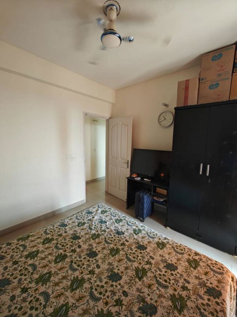 Bedroom, bptp-park-prime 4 Bedroom 2062 Sq.Ft. Apartment In Sector 66 Gurgaon 9728725