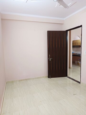 Room in 2 BHK Builder Floor at Saket – for Rent