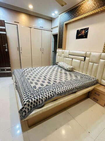 Bedroom in 2 BHK Apartment at Kamlesh Apartment, Andheri East – for Rent