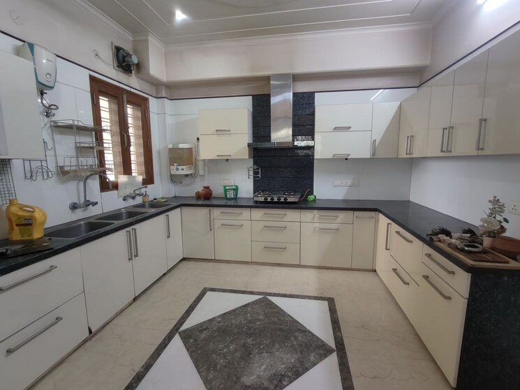 Kitchen, ardee-city 3 Bedroom 1830 Sq.Ft. Apartment In Sector 52 Gurgaon 9728763