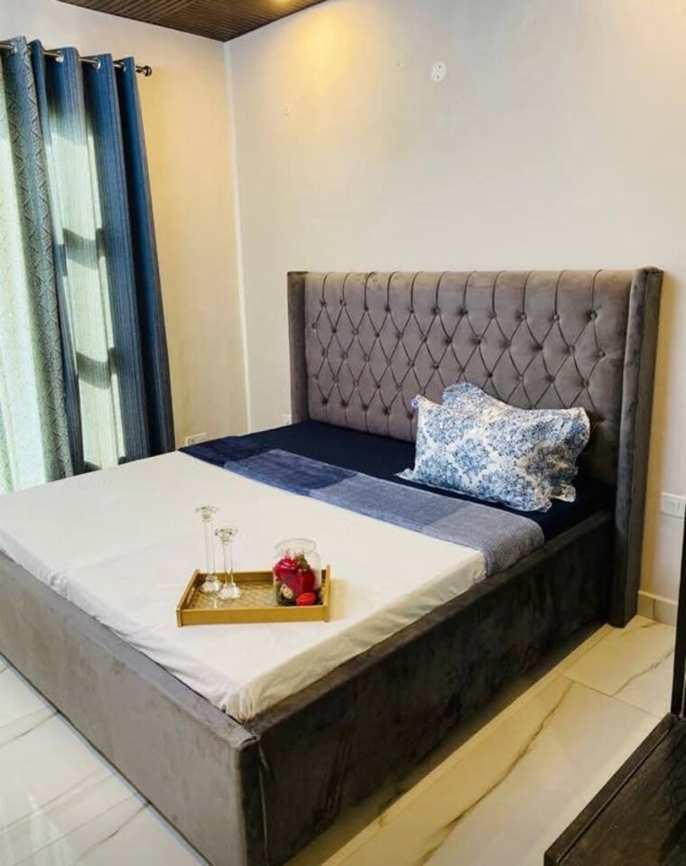 Bedroom, sector 46 3 Bedroom 2000 Sq.Ft. Builder Floor In Sector 46 Noida 9728770