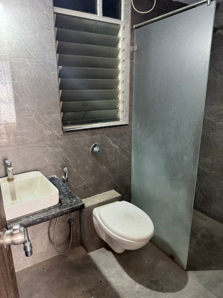 Bathroom, goel-ganga-serio 2 Bedroom 1050 Sq.Ft. Apartment In Kharadi Pune 9728772