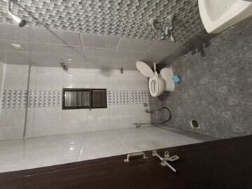 Attached Bathroom in 2 BHK Apartment at New Manish Nagar – for Rent