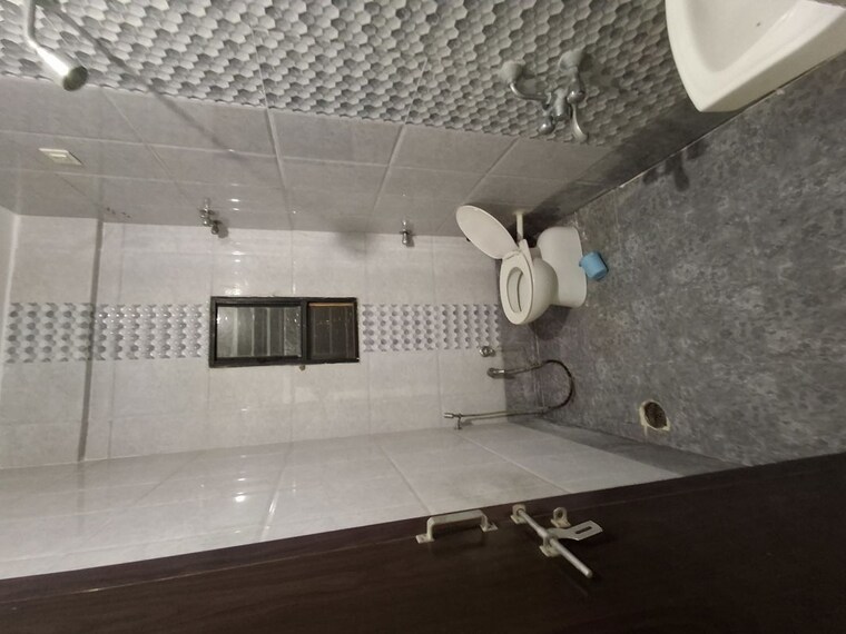 Attached Bathroom, new manish nagar 2 Bedroom 1050 Sq.Ft. Apartment In New Manish Nagar Nagpur 9728780