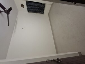 Room in 2 BHK Apartment at New Manish Nagar – for Rent