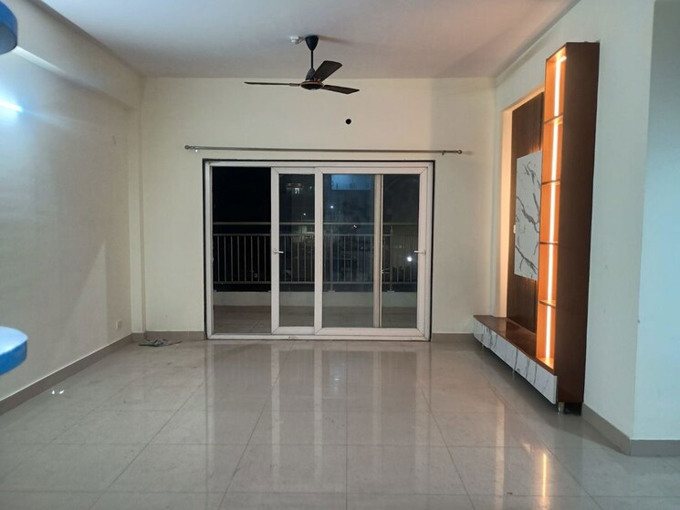 Room, sector 14 dwarka 2 Bedroom 1200 Sq.Ft. Apartment In Sector 14 Dwarka Delhi 9728764