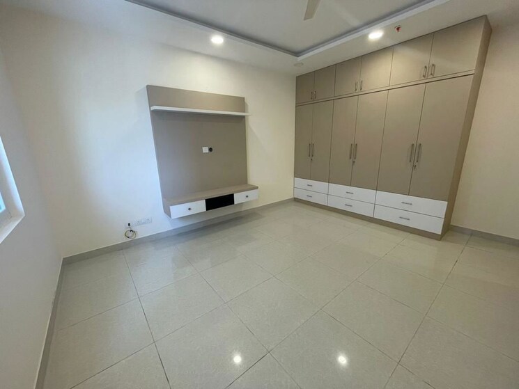 Master Bedroom, prestige-high-fields-gachibowli 4 Bedroom 2800 Sq.Ft. Apartment In Gachibowli Hyderabad 9728774