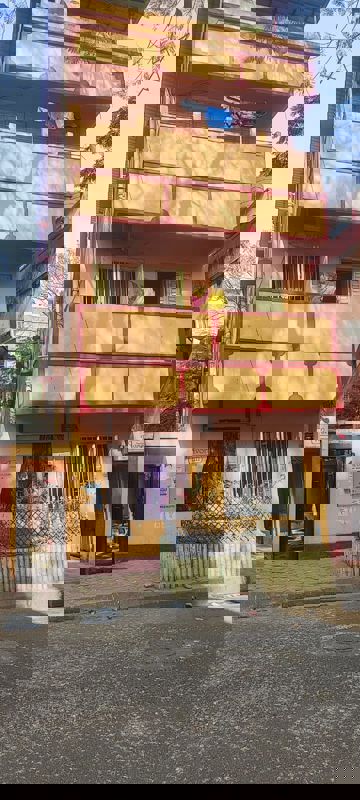 6+ BHK + Pooja Room Independent House For Sale in Ballygunge Place