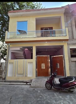 3 BHK + Pooja Room Villa For Sale in Star Property 