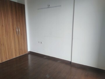 Room in 3 BHK Apartment at Mapsko Mount Ville, Sector 79 – for Rent