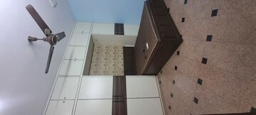 Bedroom in 2 BHK Apartment at Akshardham CHS, Malad West – for Rent