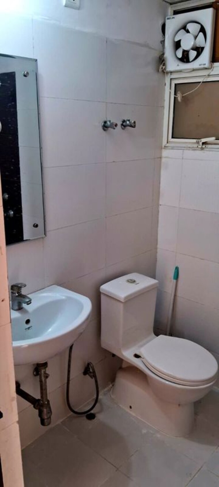 Bathroom, omaxe-r2 2 Bedroom 1100 Sq.Ft. Apartment In Gomti Nagar Lucknow 9728854