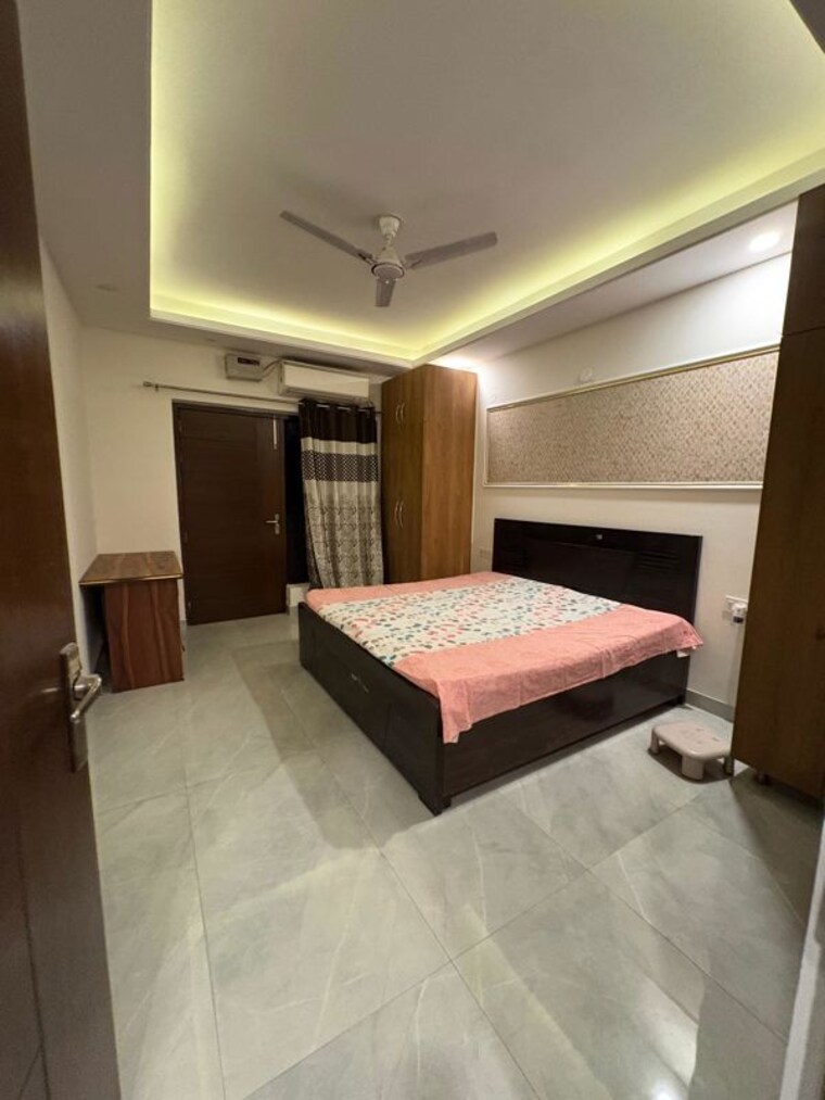 Bedroom, sector 57 3 Bedroom 1800 Sq.Ft. Builder Floor In Sector 57 Gurgaon 9727426