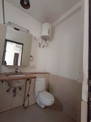 Bathroom in 2.5 BHK Apartment at Emaar MGF Emerald Hills, Sector 65 – for Rent