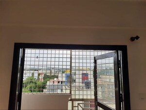 Room in 2 BHK Apartment at Shri Abhiram Emerald Creek, Hsr Layout – for Rent