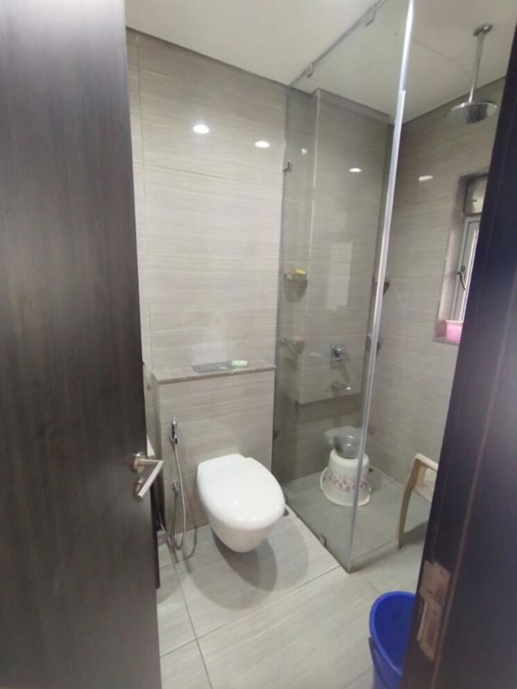 Bathroom, oberoi-eternia 3 Bedroom 1127 Sq.Ft. Apartment In Mulund West Mumbai 9728862