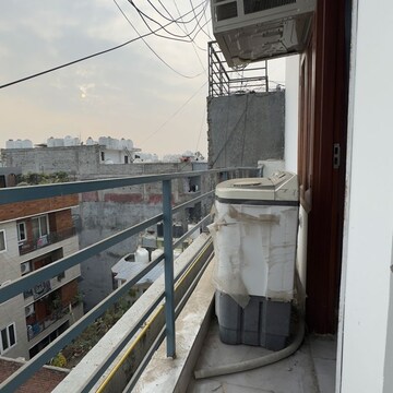 Balcony in 1 BHK Builder Floor at Chattarpur – for Rent