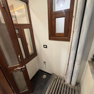  3 BHK Builder Floor at Vikas Puri – for Sale