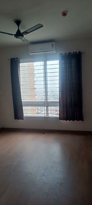 Room in 3 BHK Apartment at Hero Homes Gurgaon, Sector 104 – for Rent