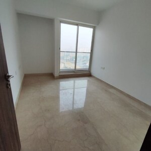 Room in 4 BHK Apartment at Sheth Avalon Phase 2, Laxmi Nagar – for Sale