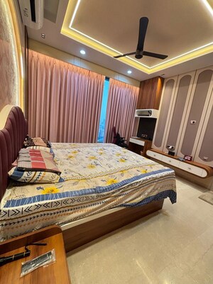 Bedroom in 3 BHK Apartment at Oberoi Enigma, Mulund West – for Sale