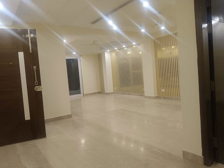 Living Room, sector 51 3 Bedroom 2200 Sq.Ft. Builder Floor In Sector 51 Gurgaon 9728914