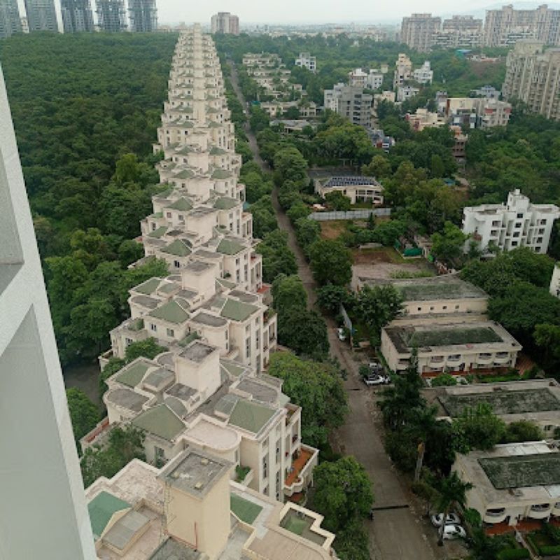 4 BHK + Extra Room 2750 Sq.Ft. Villa in Clover Highlands Row House