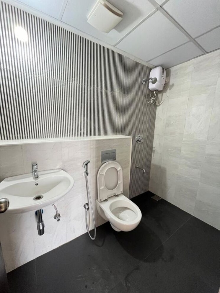 Bathroom, lodha-palava-downtown 1 Bedroom 467 Sq.Ft. Apartment In Dombivli East Thane 9728916